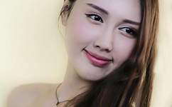 美少年高潮H跪趴扩张调教喷水